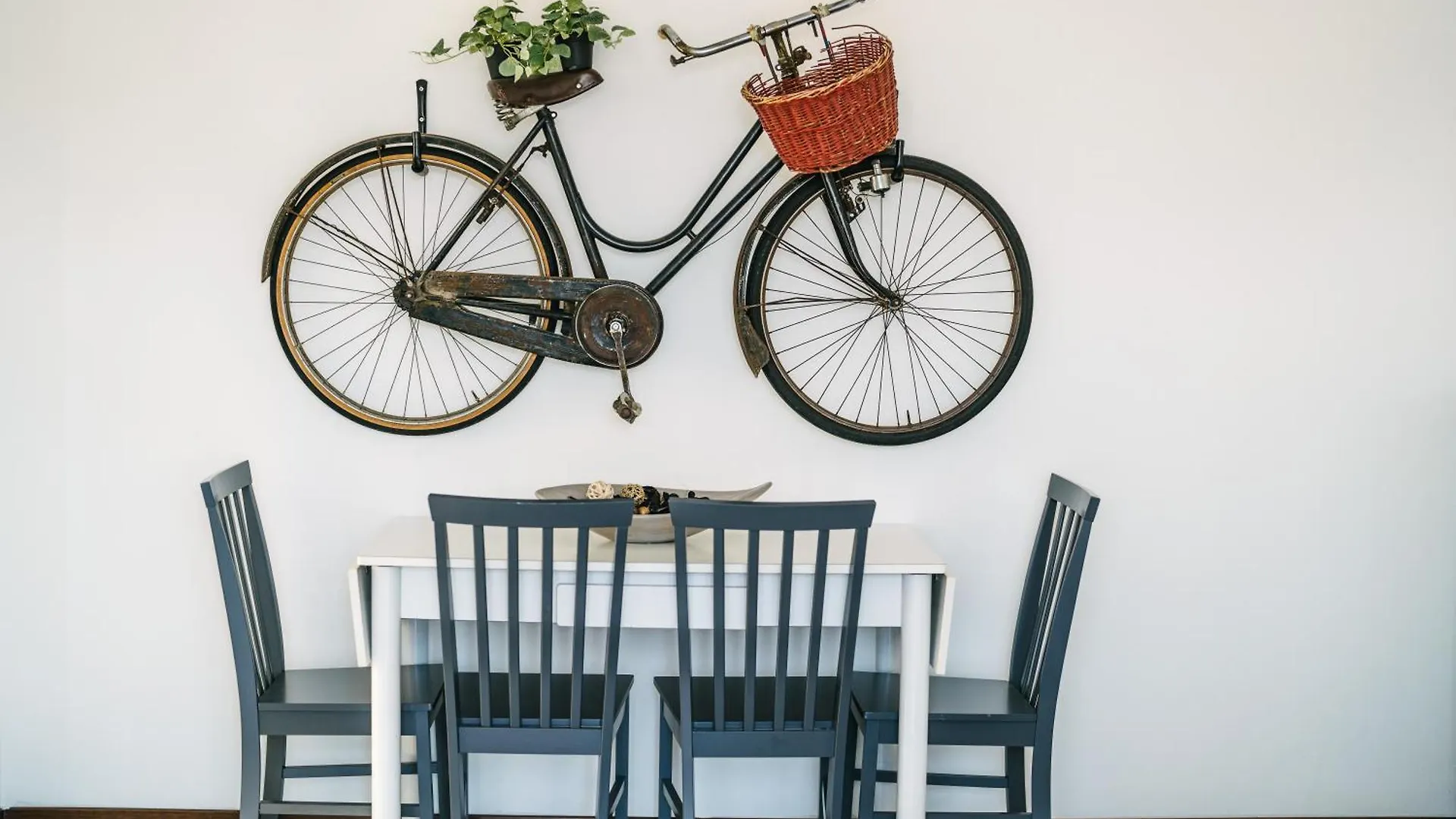 Como Bike & Family Apartment 0*,
